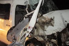 Ağdərədə mikroavtobusla minik avtomobili toqquşub: Xeyli sayda yaralı var - ADLAR